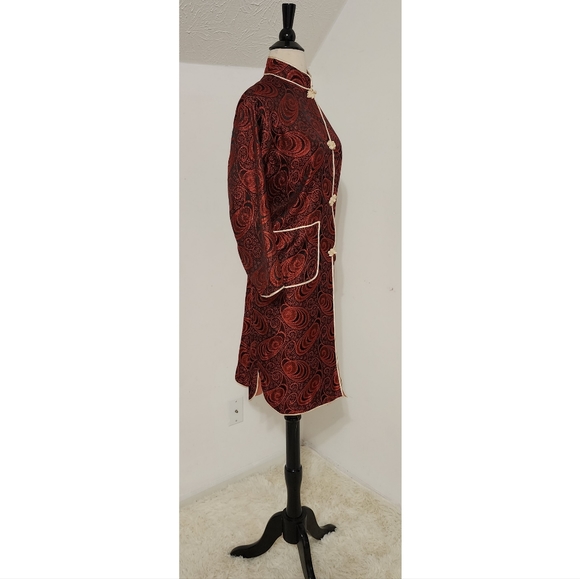 Red Metallic Brocade Jacket - Picture 5 of 13